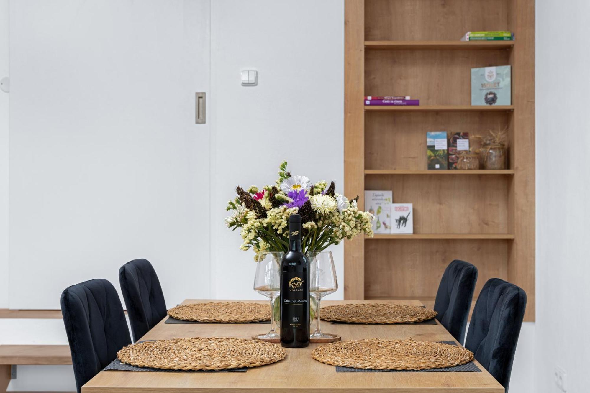Apartmany Stastny Sklep Valtice Exteriér fotografie